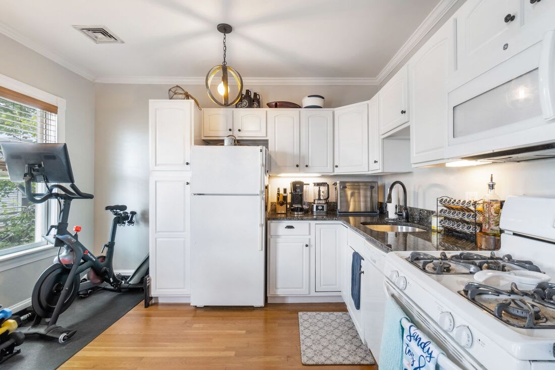 296 West 3rd Street – photo 5