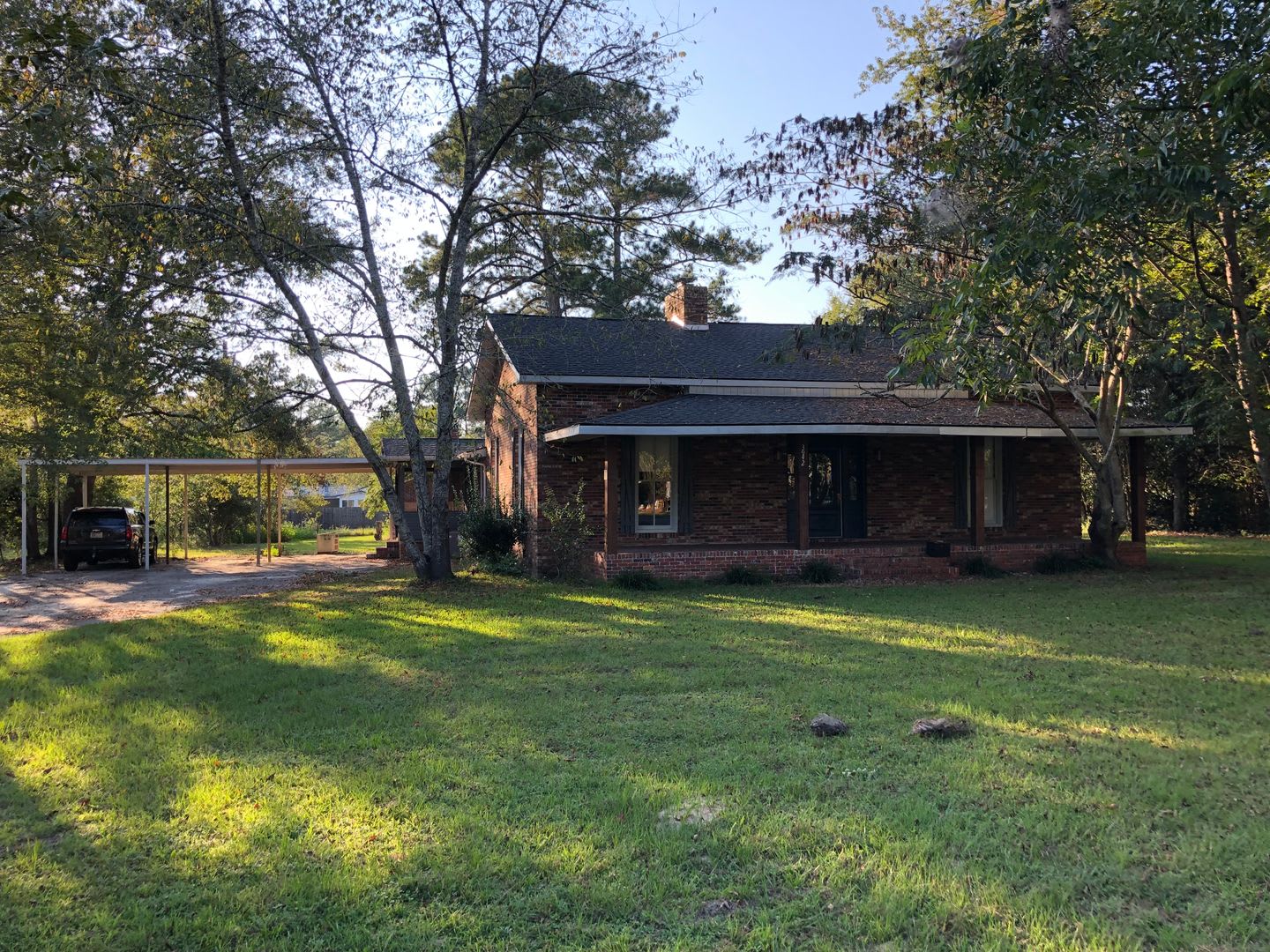 SPACIOUS THREE BEDROOM, TWO BATH HOME – photo 3