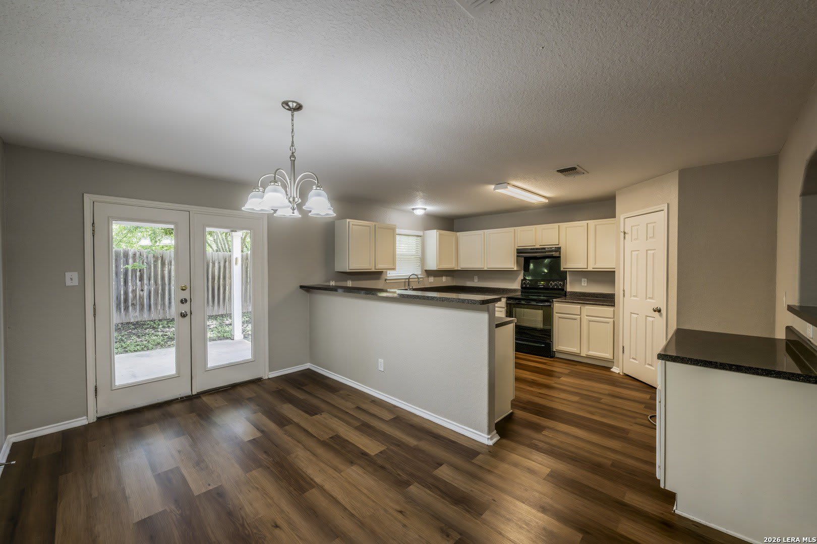 4210 Wensledale Dr – photo 5