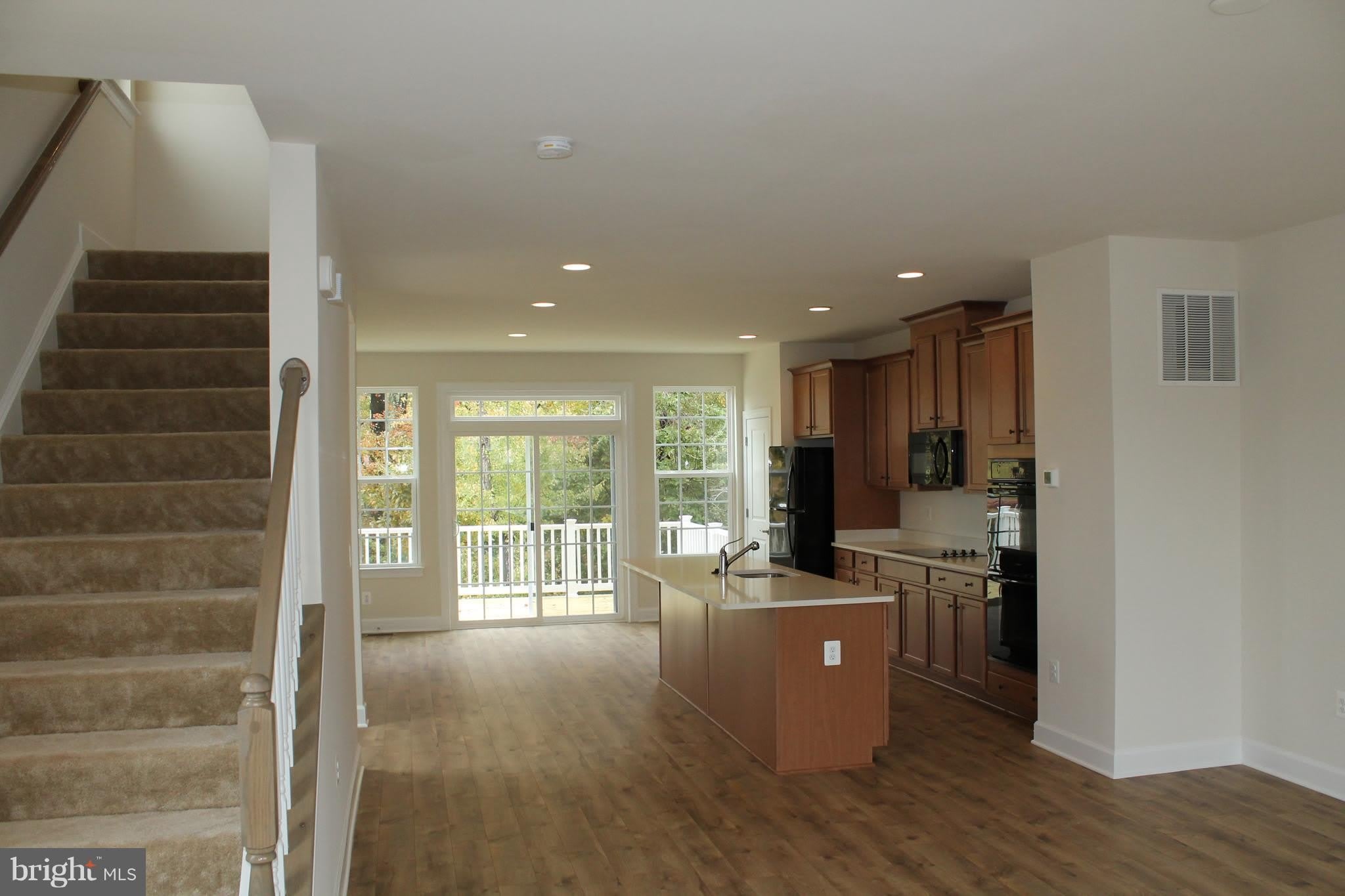 10665 HINTON Way – photo 5