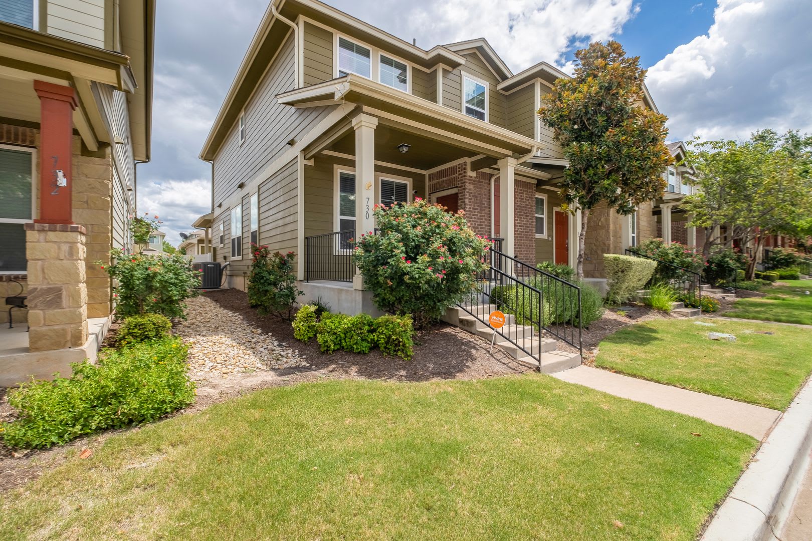 Charming 3 Bedroom 2 5 Bath Townhouse In Cedar Park Town Center – photo 3