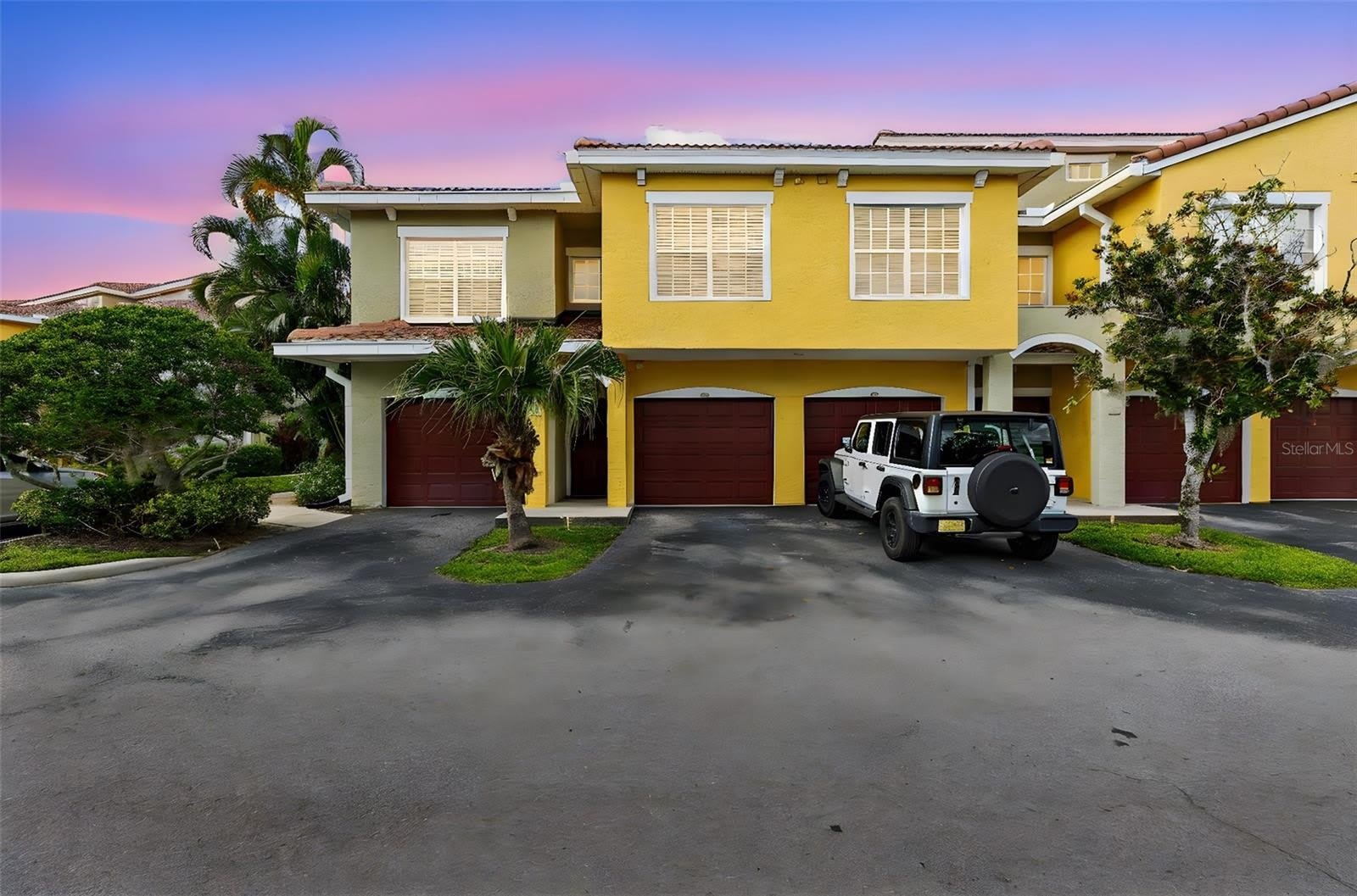 5601 BENTGRASS Drive – photo 2