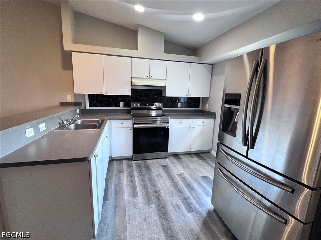 1809 SW Santa Barbara Place – photo 3