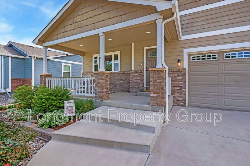 565 Pyramid Peak St – photo 3