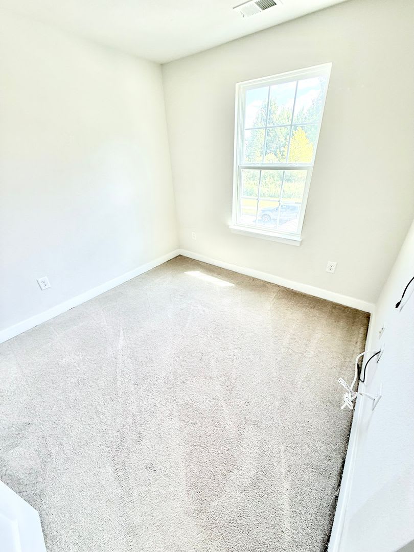 ***RENT READY-Minutes from the Base, Casino, and Ship Yard!”** – photo 2