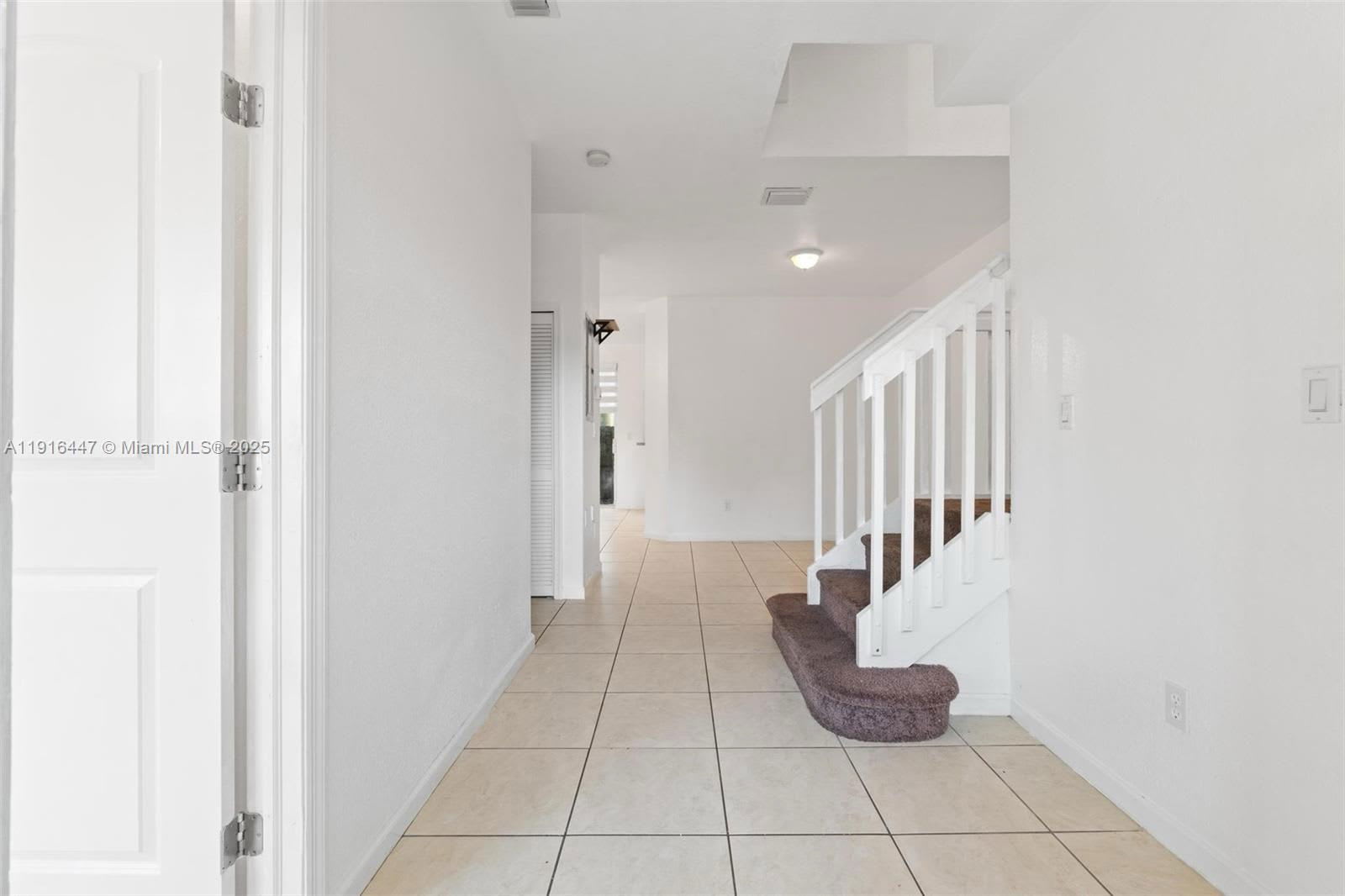 1406 Southeast 26th Court – photo 2