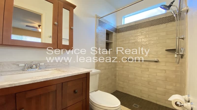 1223 W Oxford Dr – photo 2