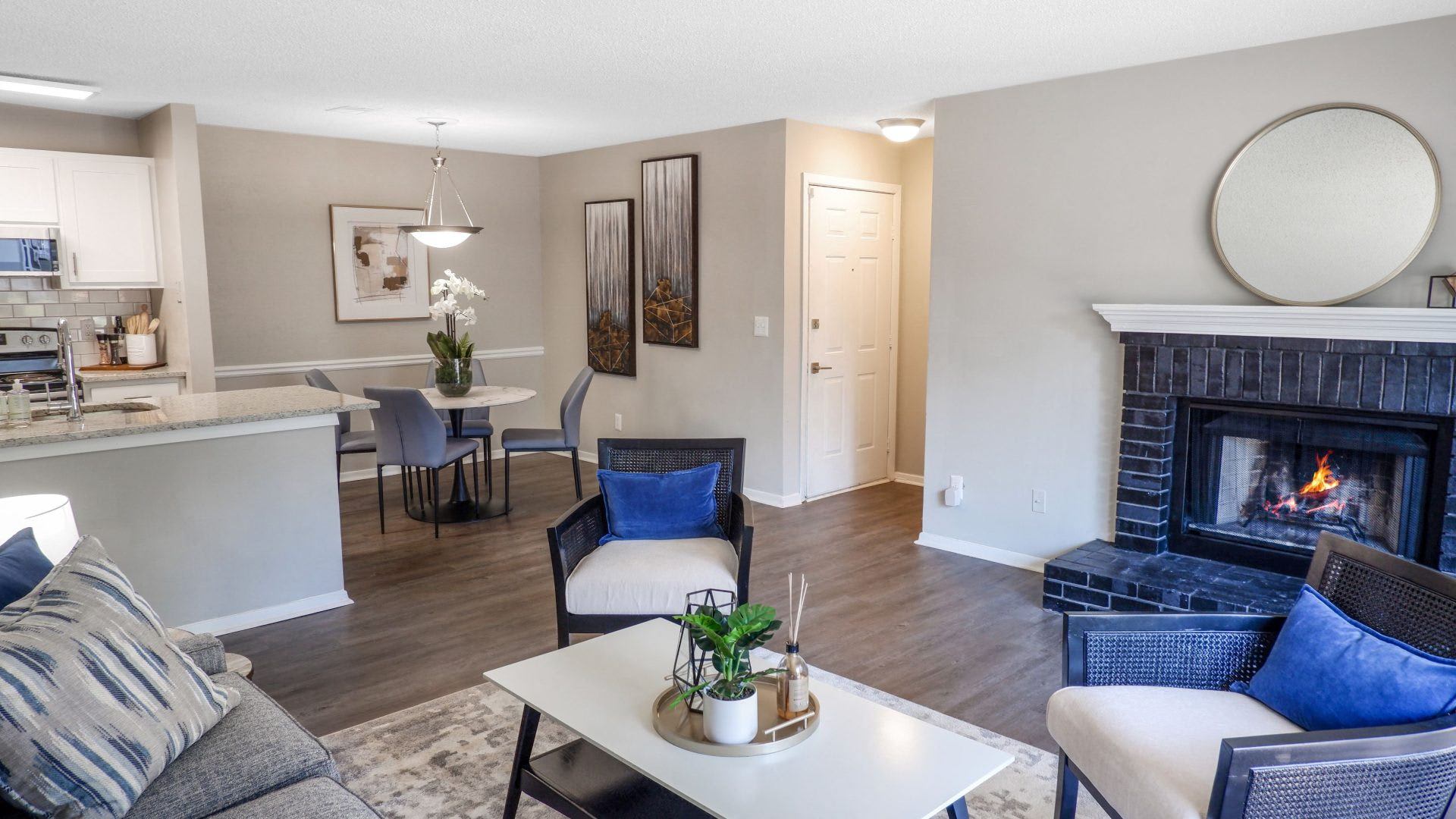 1 Park Central Apartments – photo 4