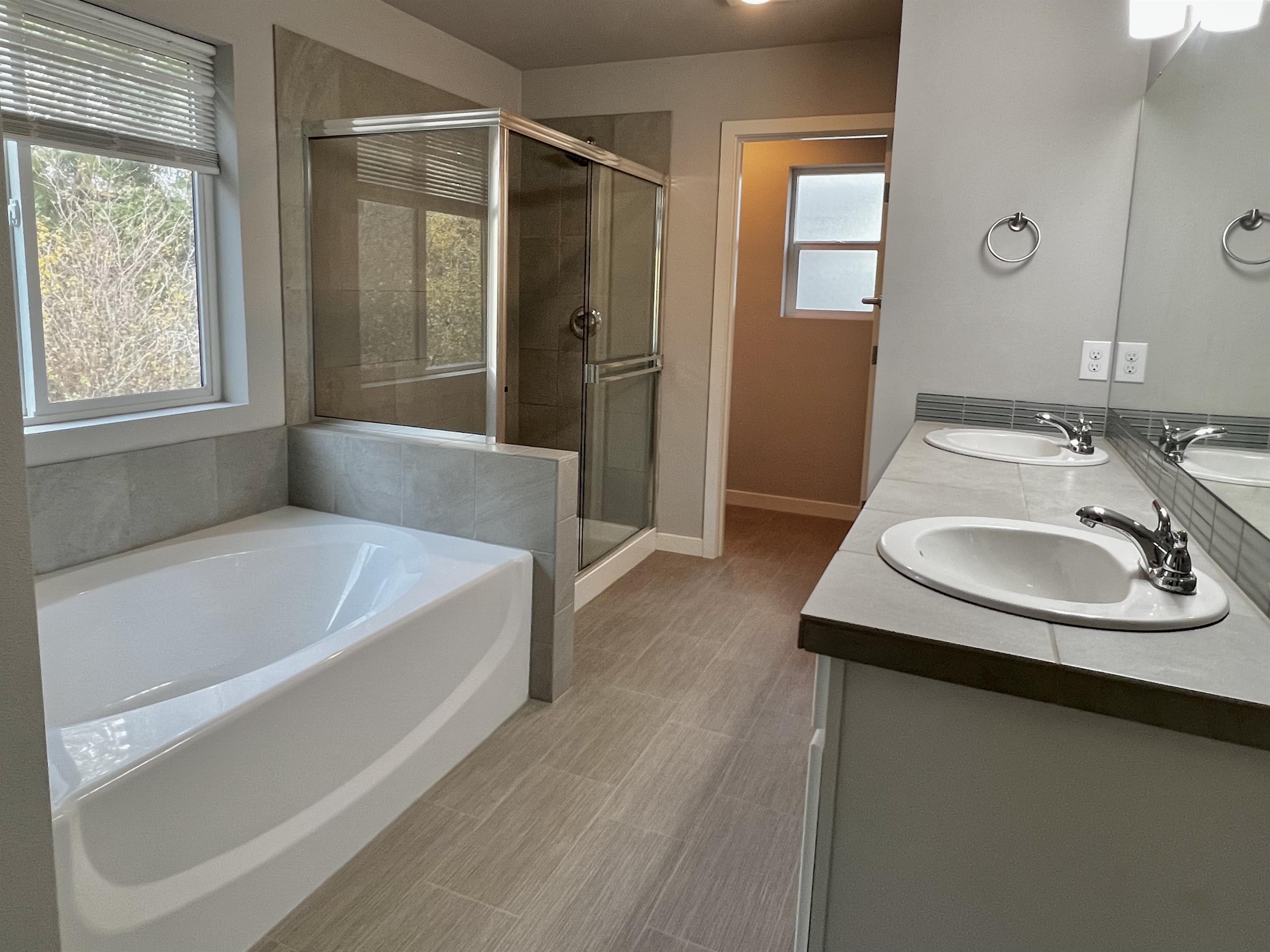 12117 172nd Street Court East – photo 5