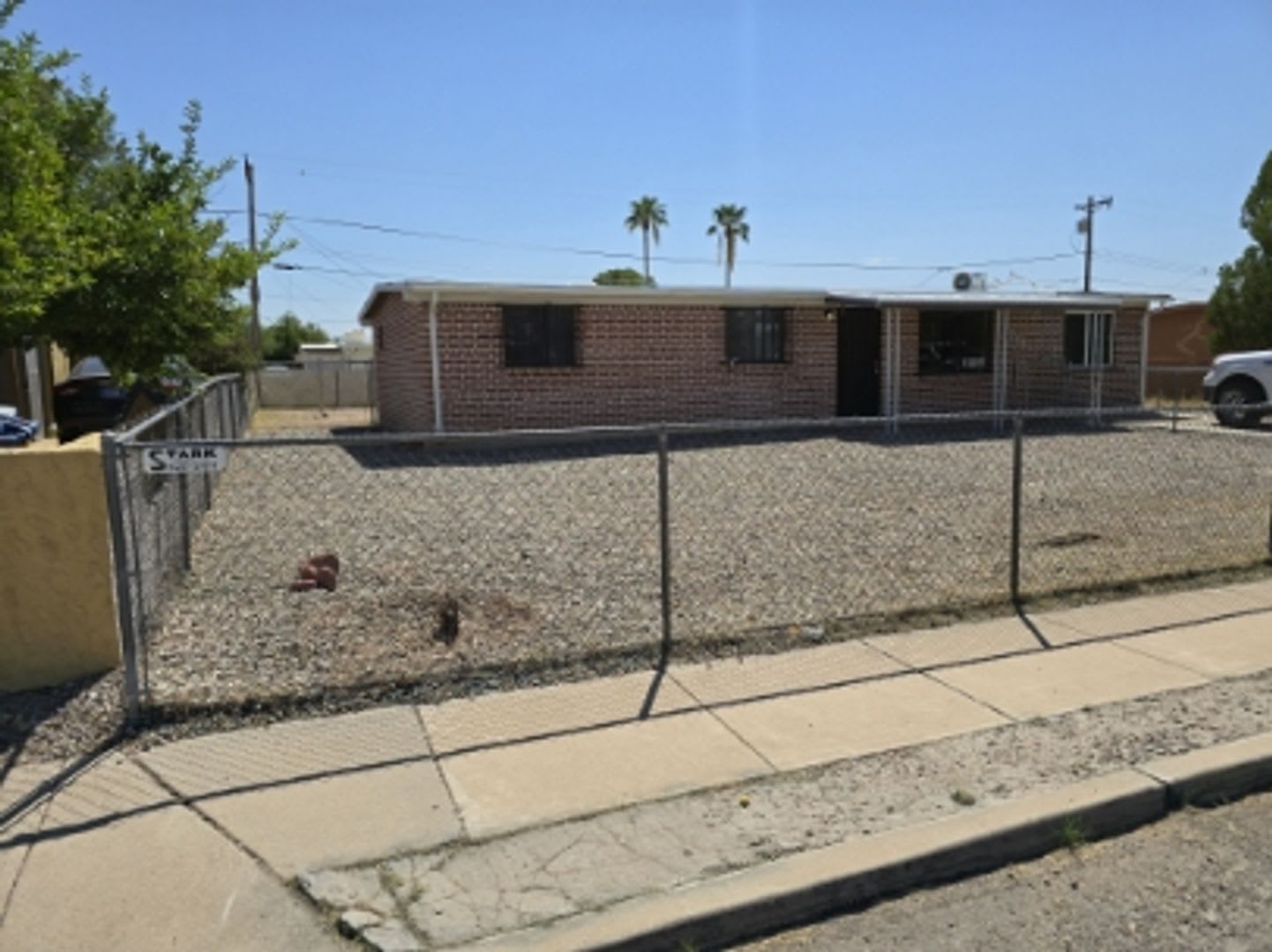 Central 4bedroom/3 bath Home – photo 1