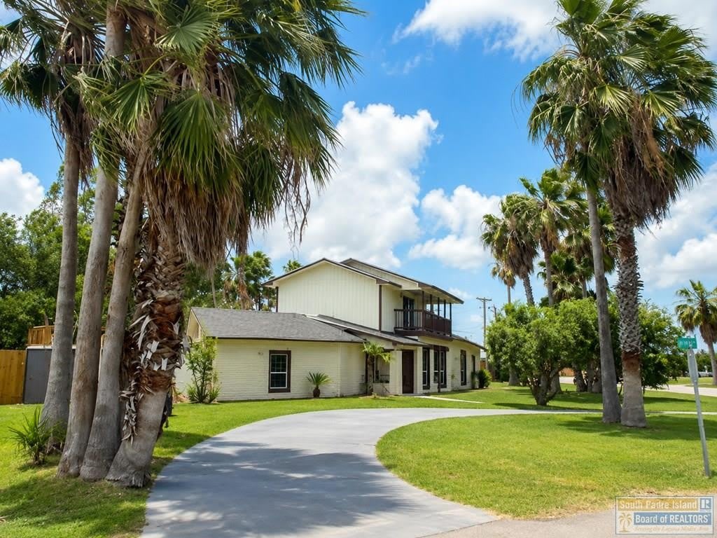 1025 Beach Blvd – photo 2