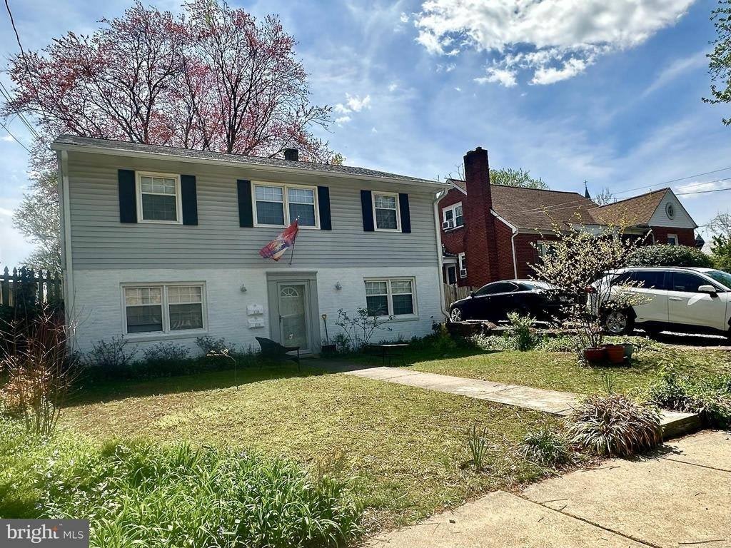 1316 Rowe Street – photo 3