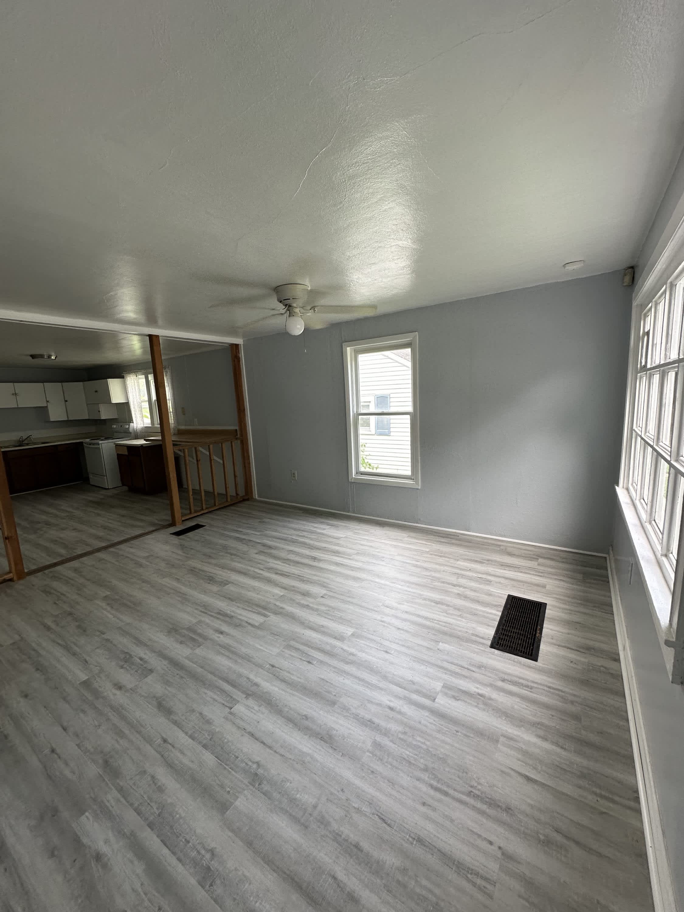 415 East 35th Street – photo 2