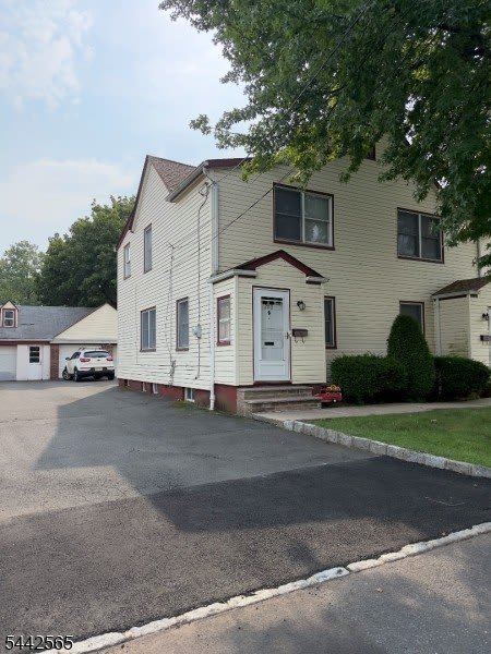 209 N 16Th St – photo 1