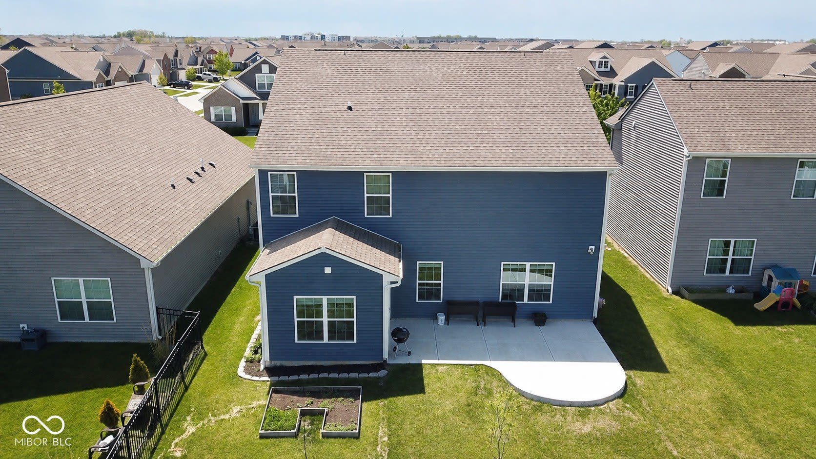 5872 Wintersweet Lane – photo 3