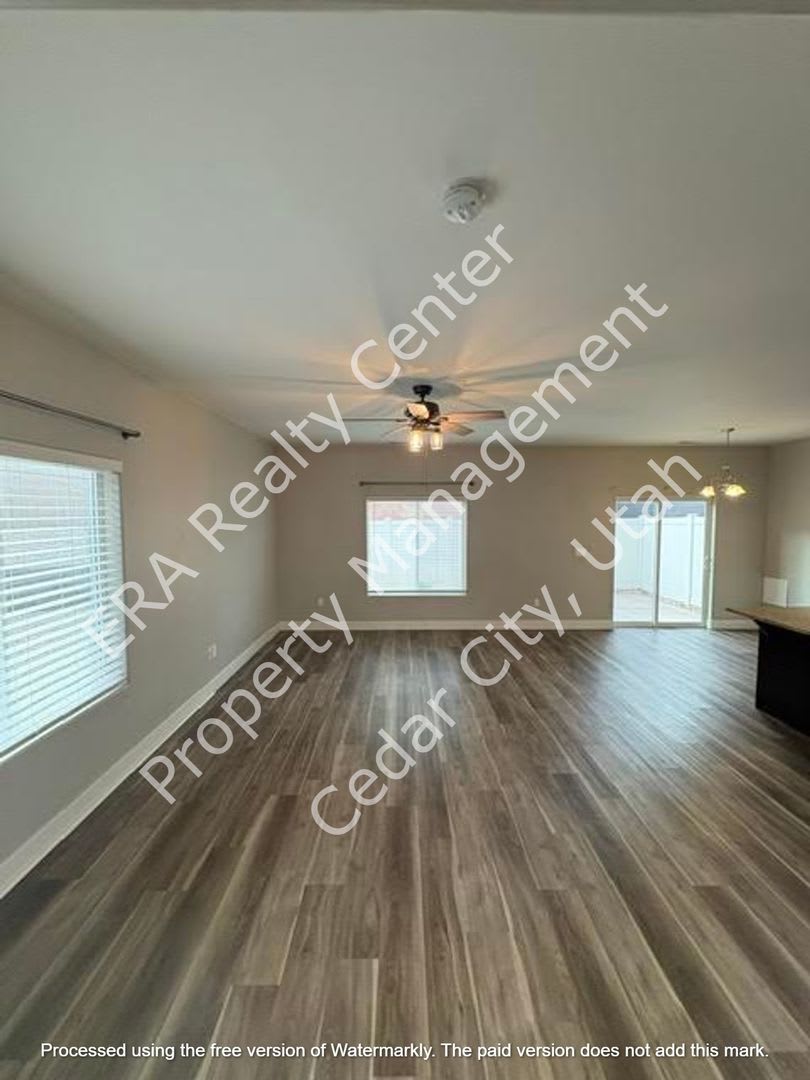 Newer Construction 2 Bedroom 2 5 Bathroom – photo 4