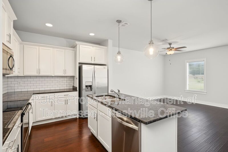 729 Cottage Park Dr – photo 3
