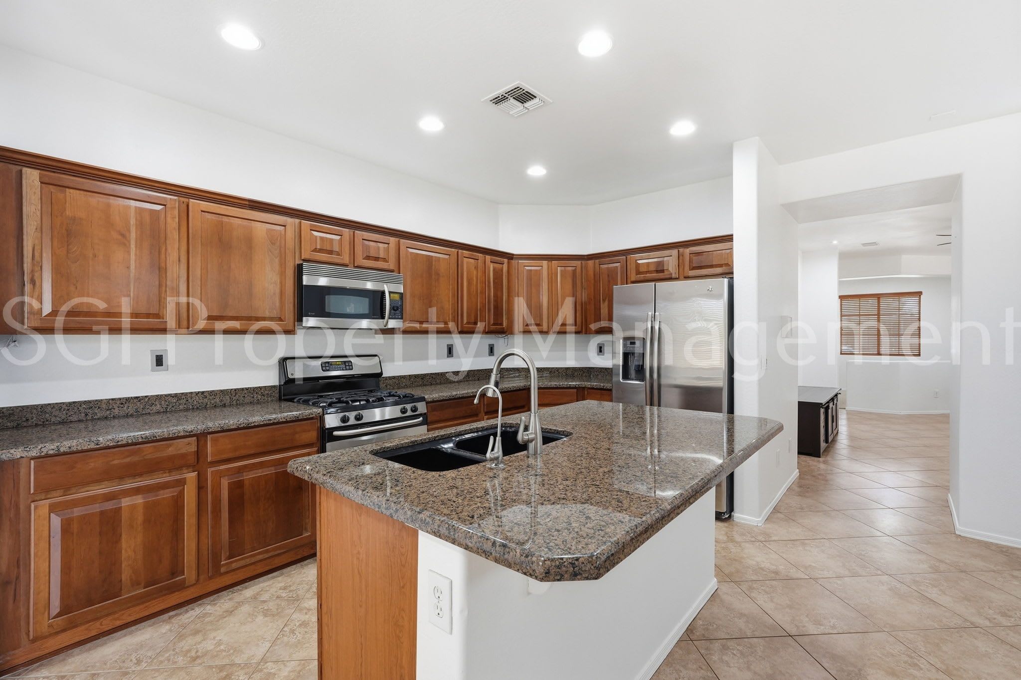 3822 W Adamanda Ct – photo 3