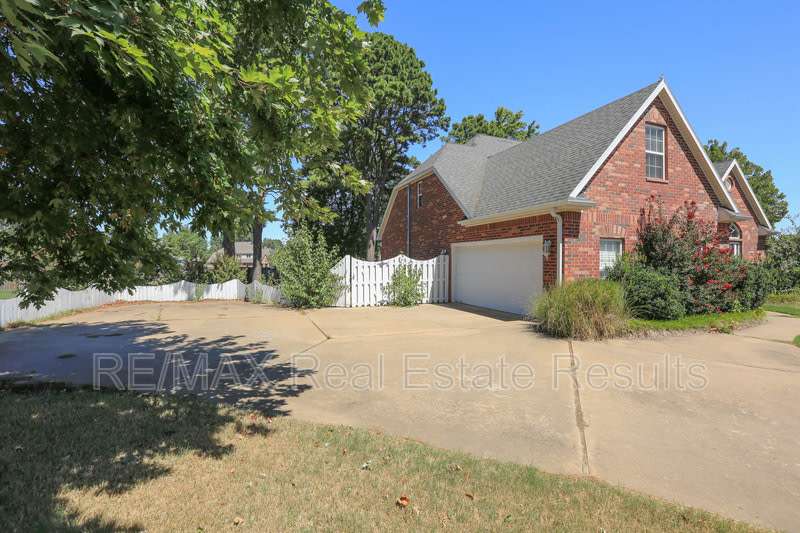 5300 S 44th Pl – photo 5