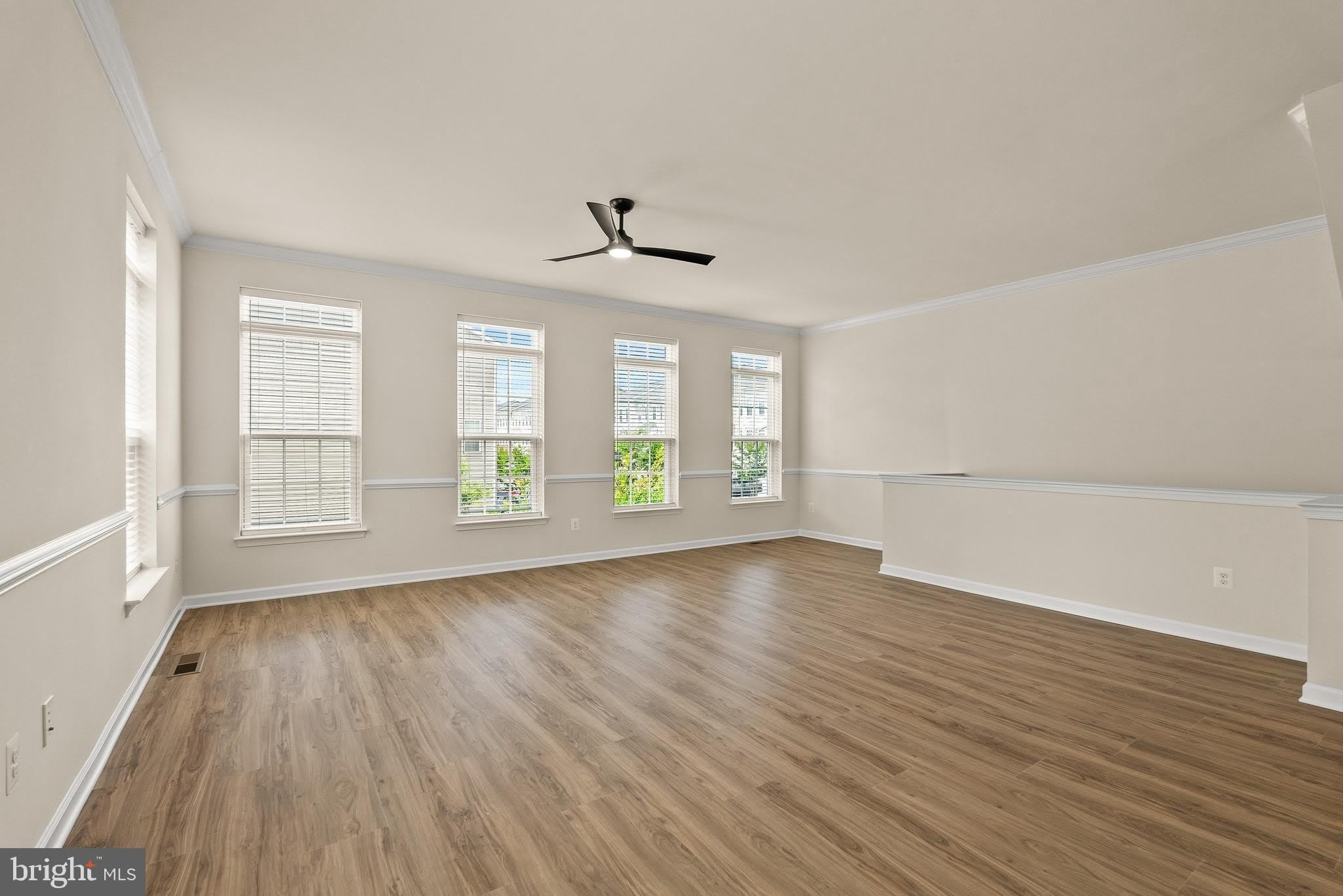 614 SAVILE ROW Terrace – photo 5