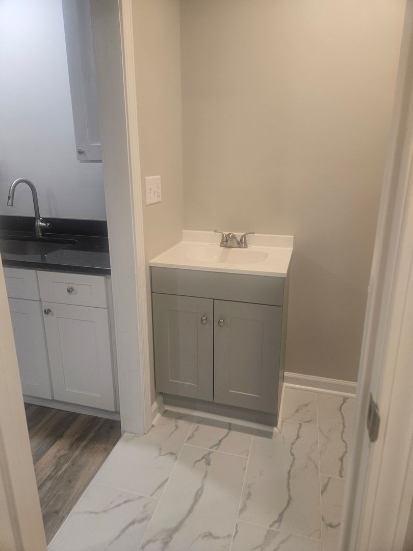 3 Bedroom Rental Near Local Colleges – photo 4