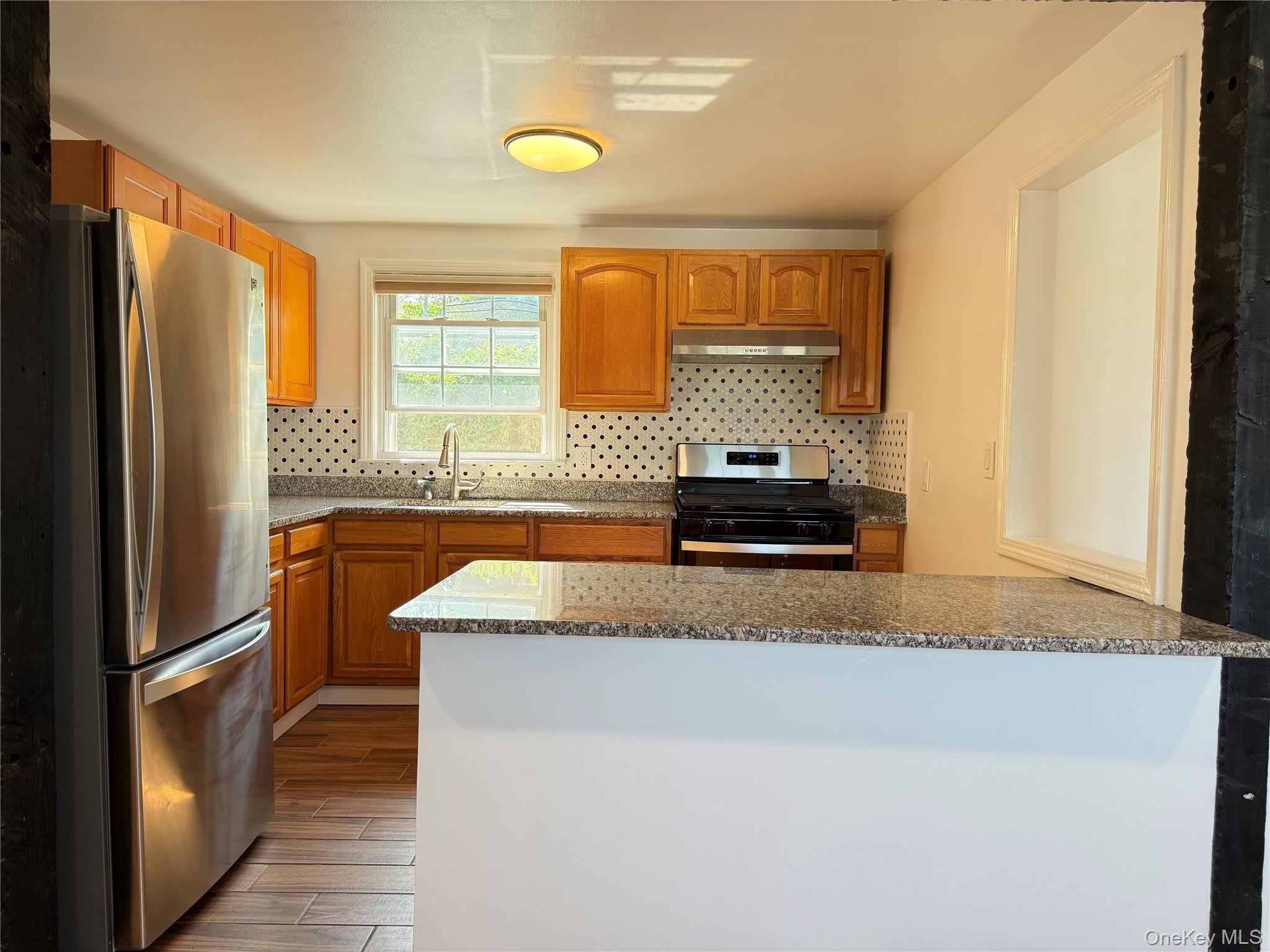 270 Gainsborg Avenue E – photo 3