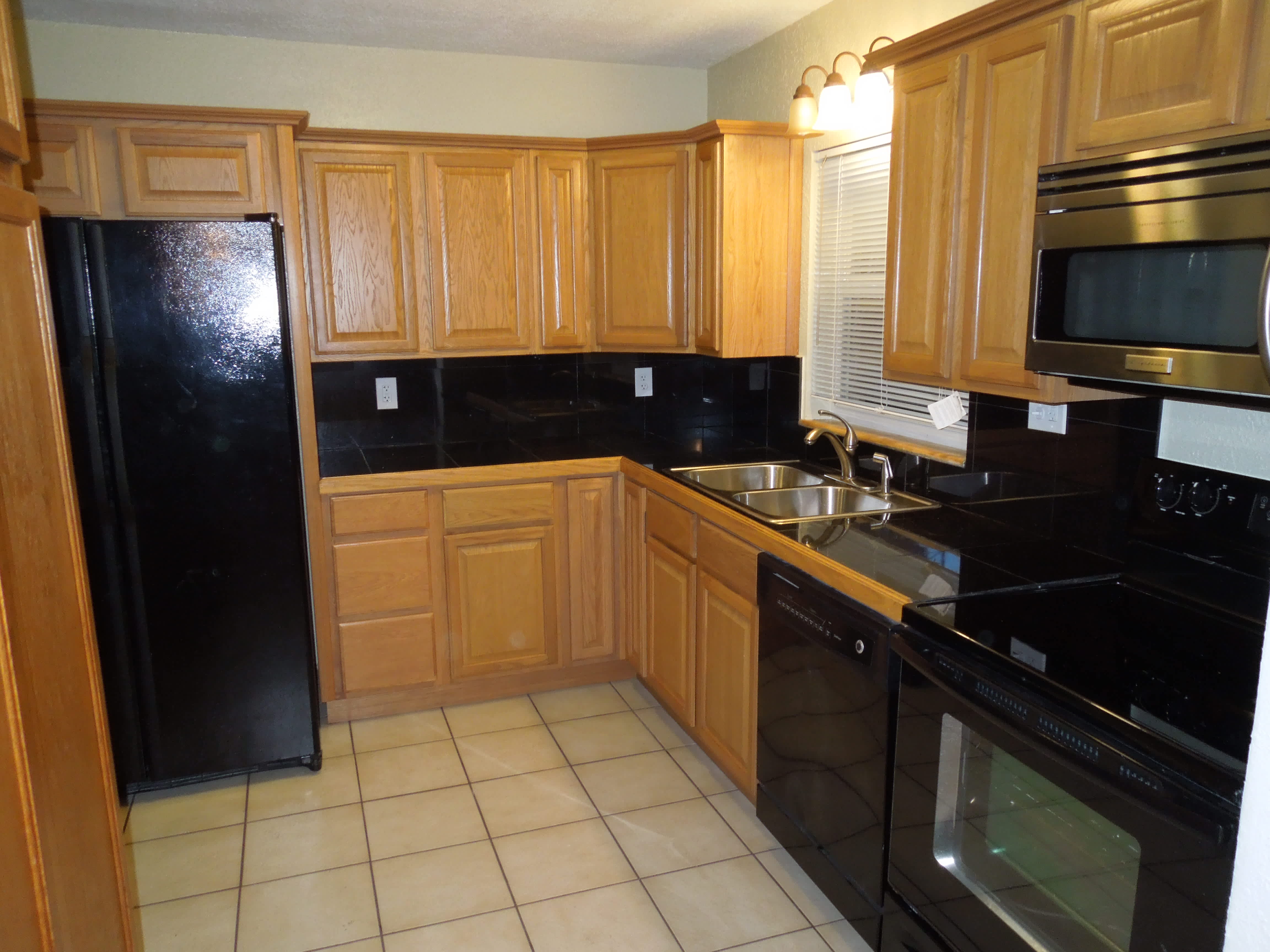 710 Magnolia Drive – photo 4