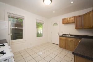 212 West Washington Street – photo 4