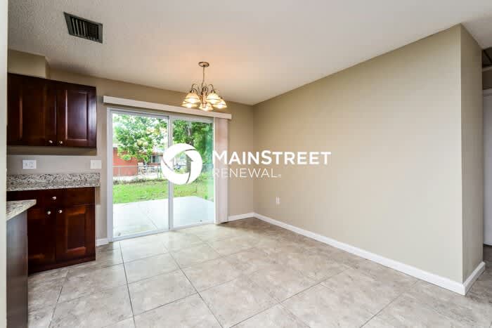 4856 Deleon Street – photo 4