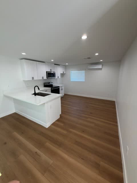 724 1/4 E. 81st. St. – photo 4