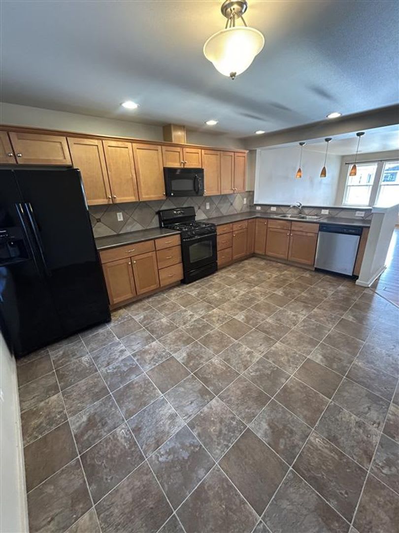 206 Walnut Grove Ct Unit A – photo 4
