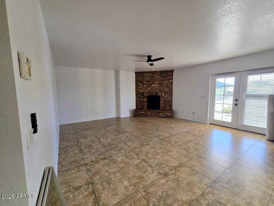 4012 W CARVER Road – photo 4