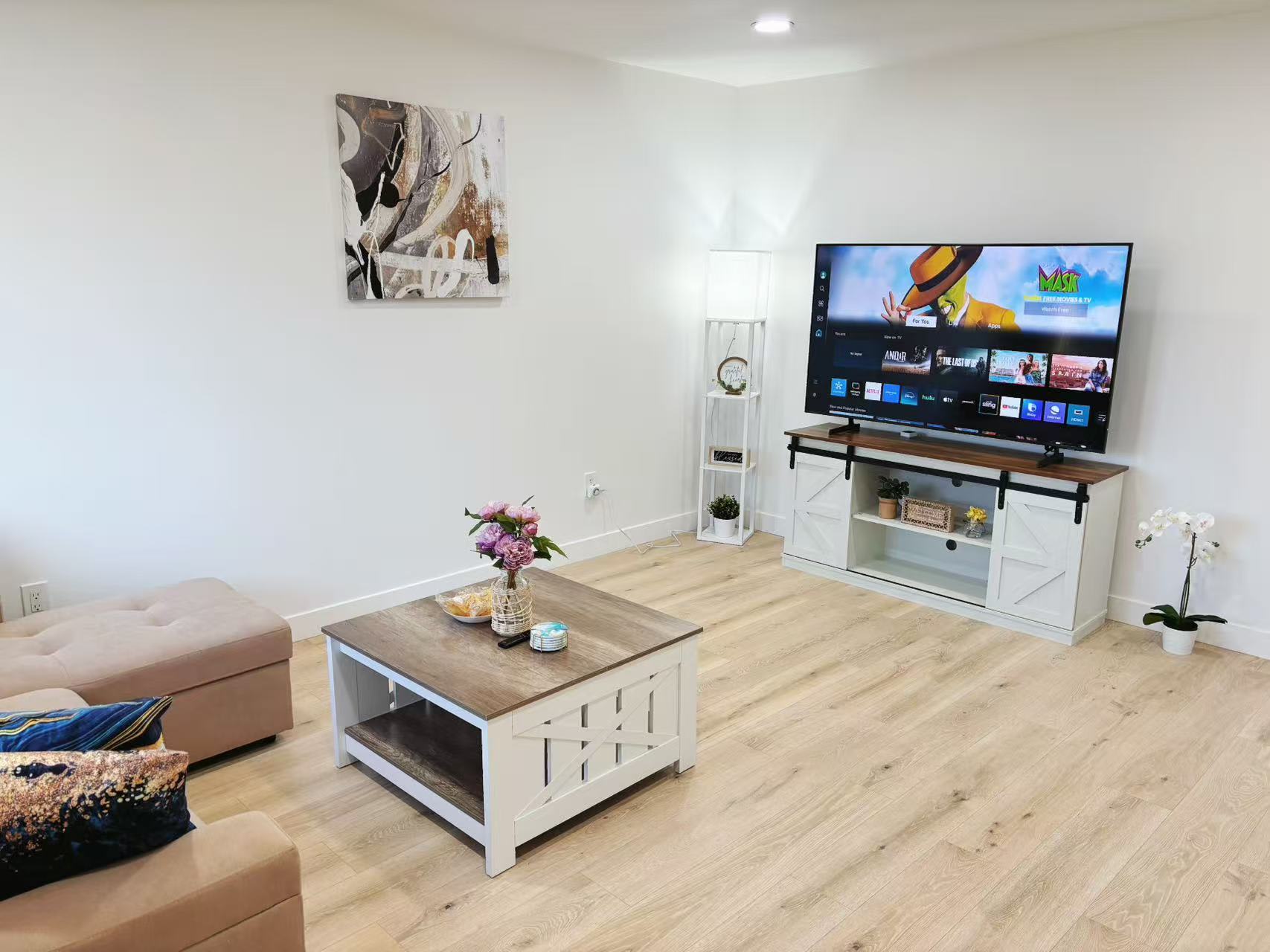 1567 Leroy Street – photo 2