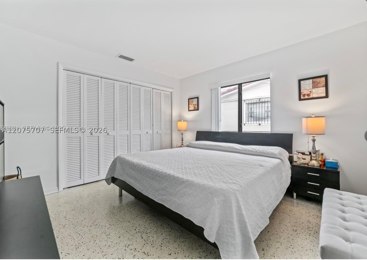 1136 NW 34th Ave – photo 5