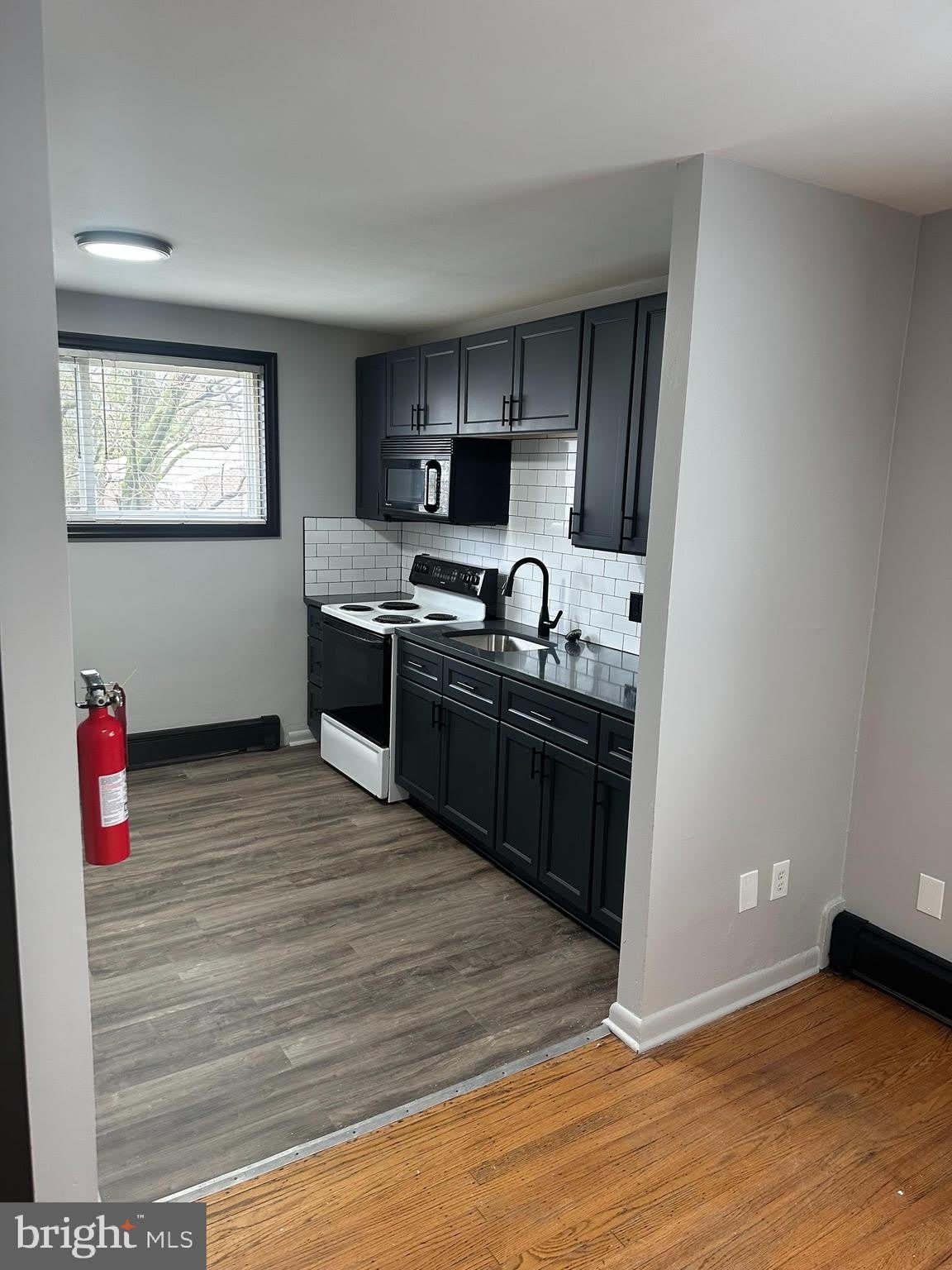 517 MORGAN Avenue – photo 4