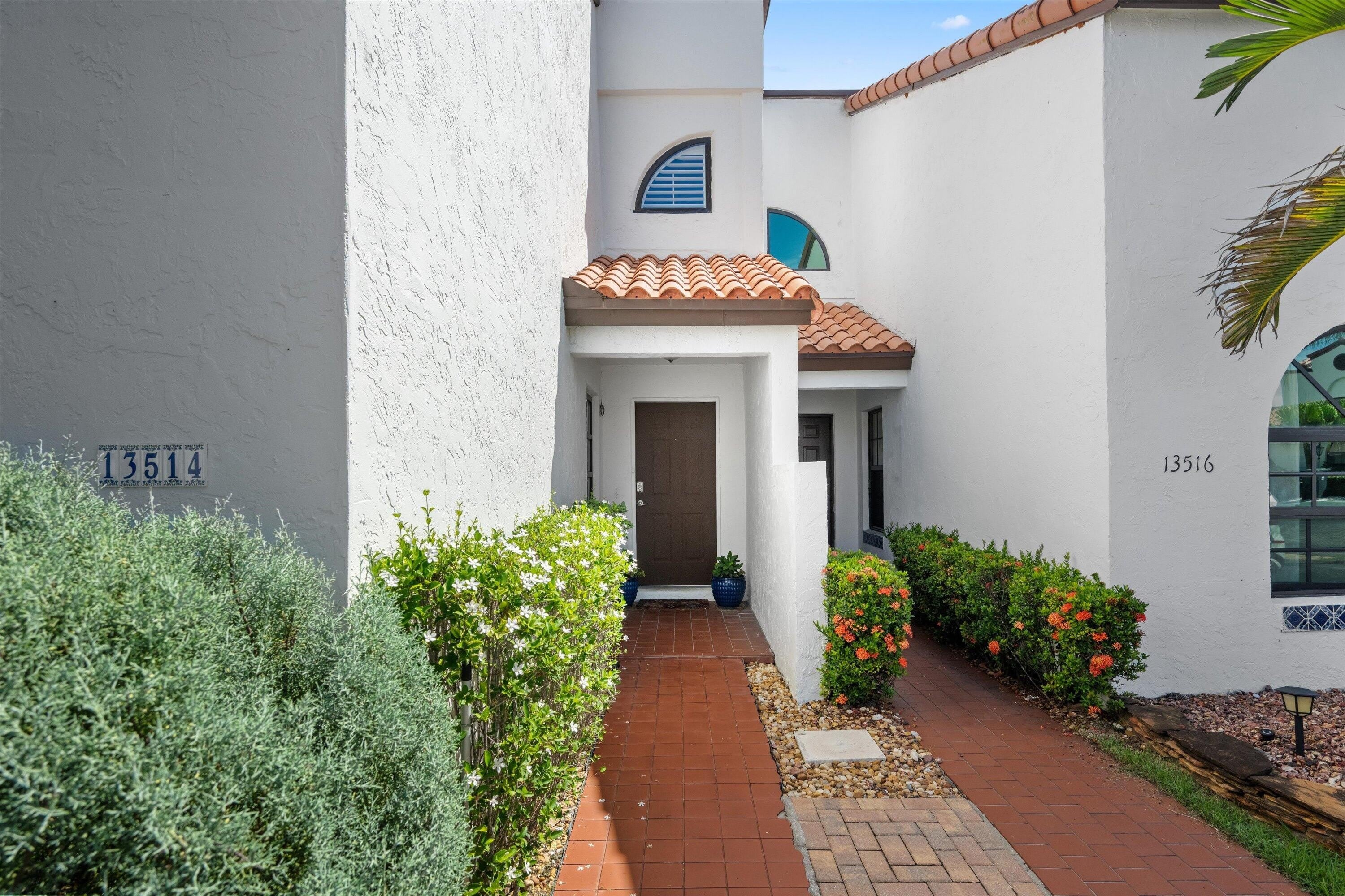 13514 Fountain View Boulevard – photo 3