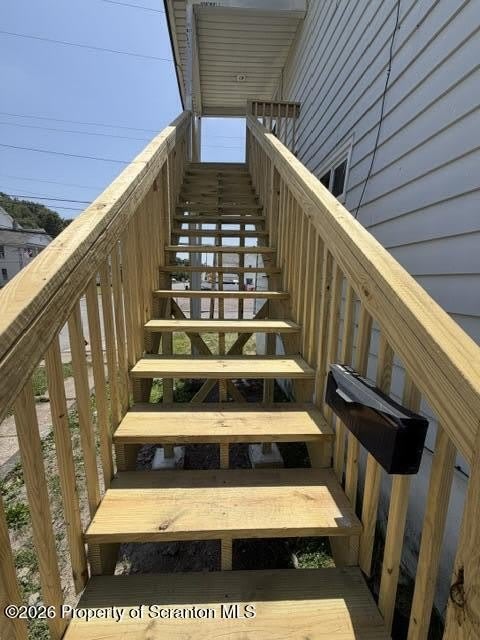 111 W Grove Street – photo 3
