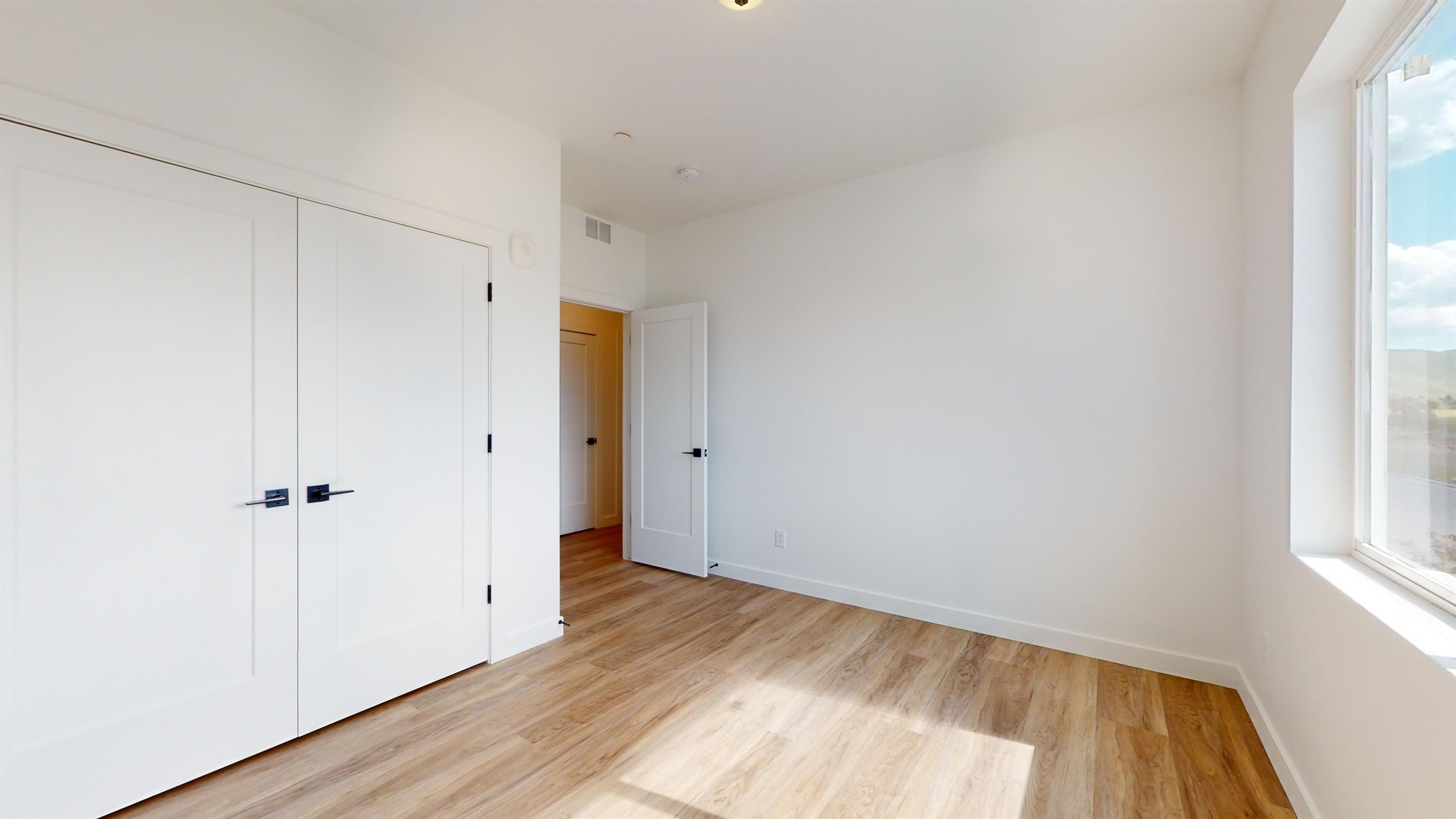 1266 S Sawmill Boulevard – photo 5