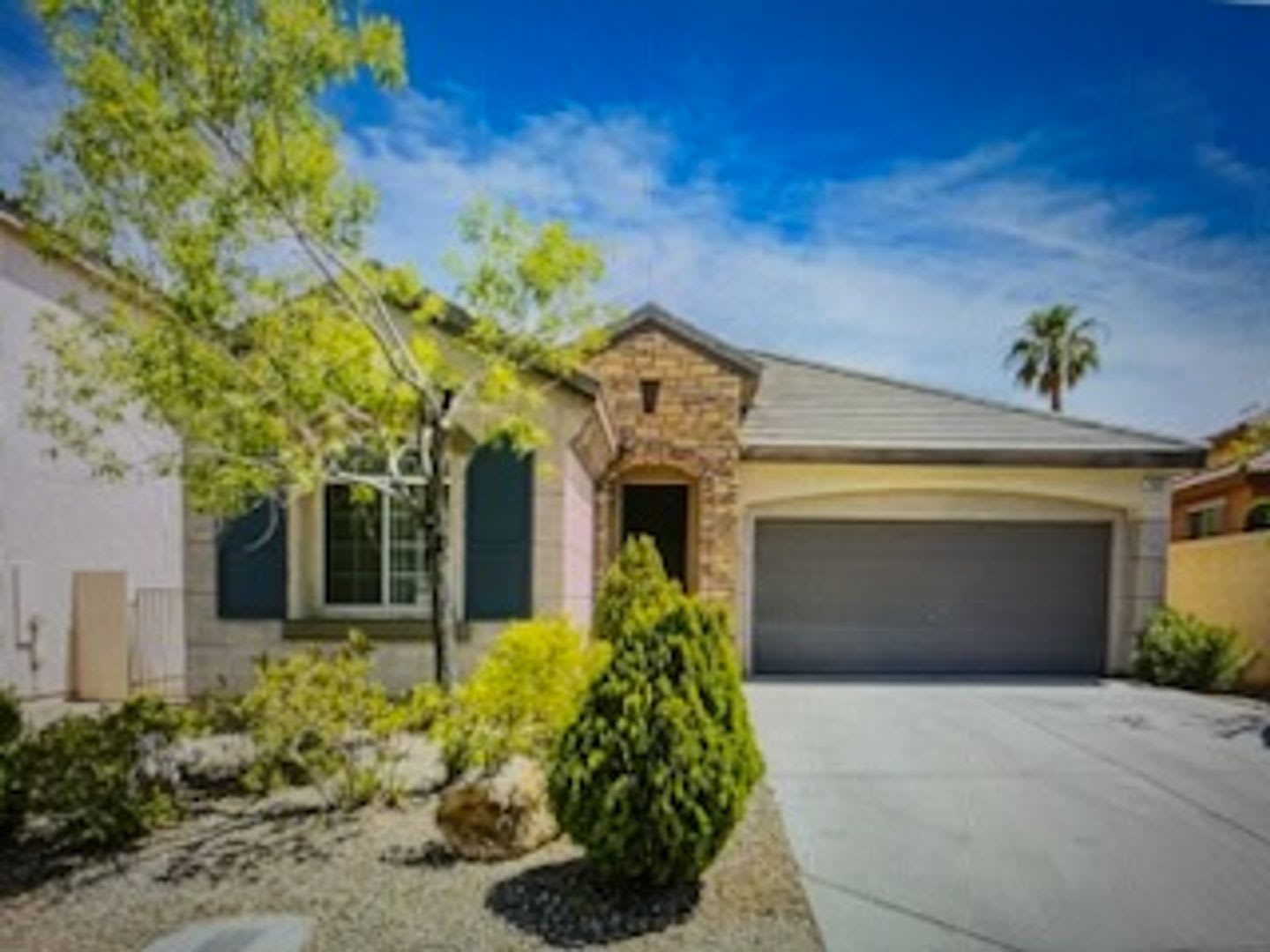 Charming Single Story Home Located in Summerlin – photo 1