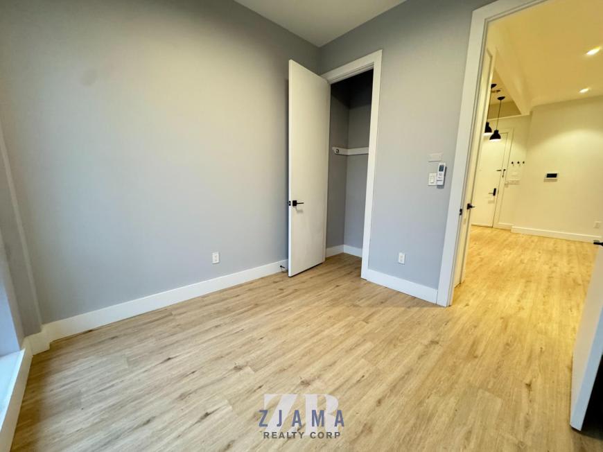 1613 Brooklyn Avenue – photo 5