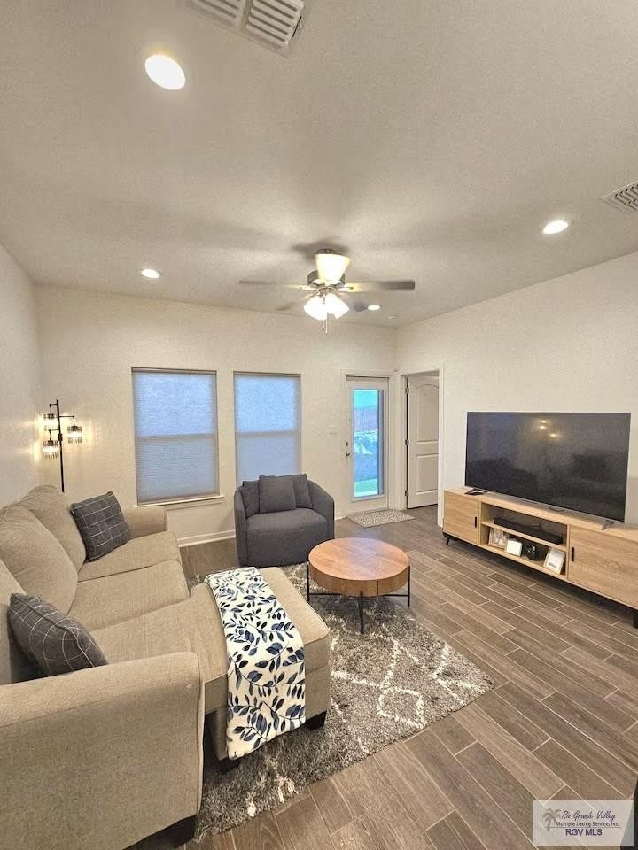 2161 GROVE LN – photo 3