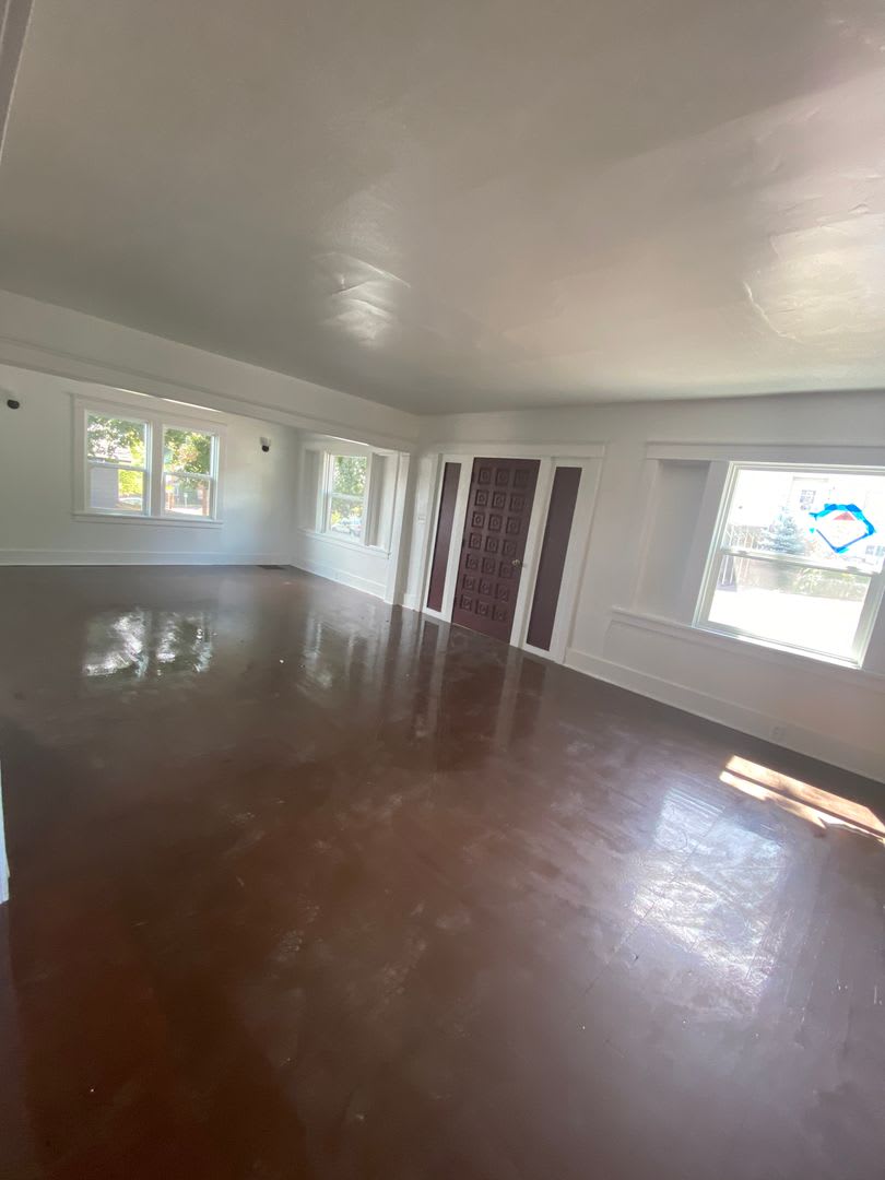 5 Bedroom 1 5 Bath House – photo 3