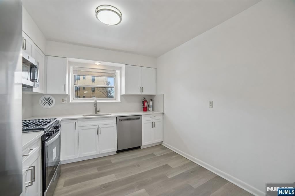 2430 8Th Street – photo 5