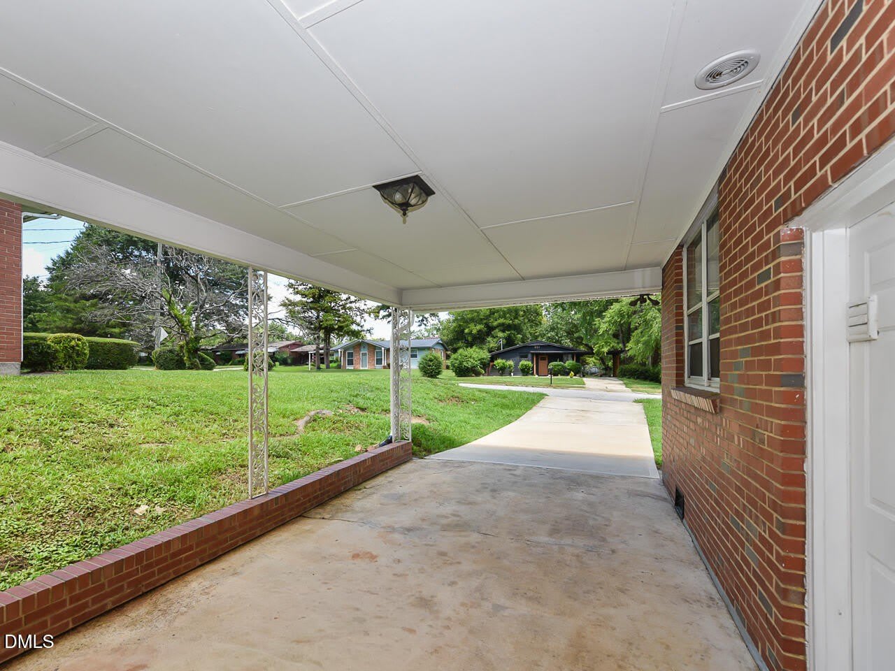 852 Hadley Road – photo 4