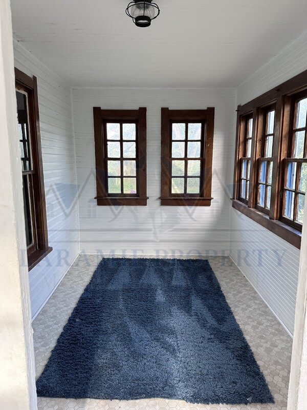511 E Fremont St – photo 4