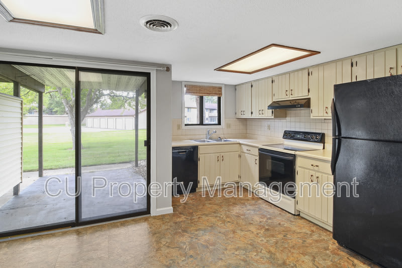 1203 Dean Drive – photo 4