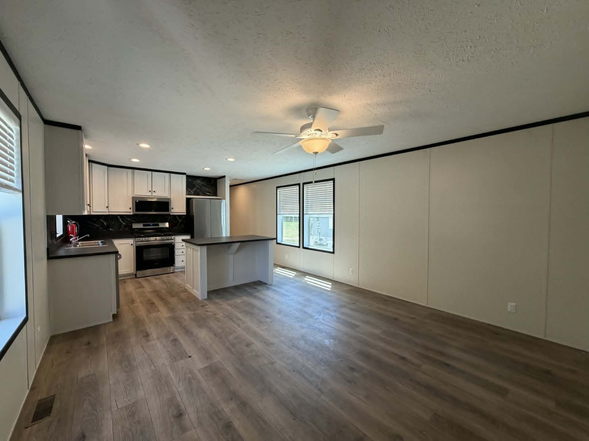 4015 Underwood Lane – photo 2