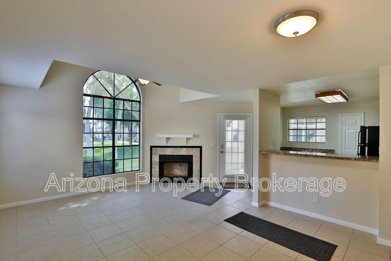 2333 E. Southern Ave. – photo 1