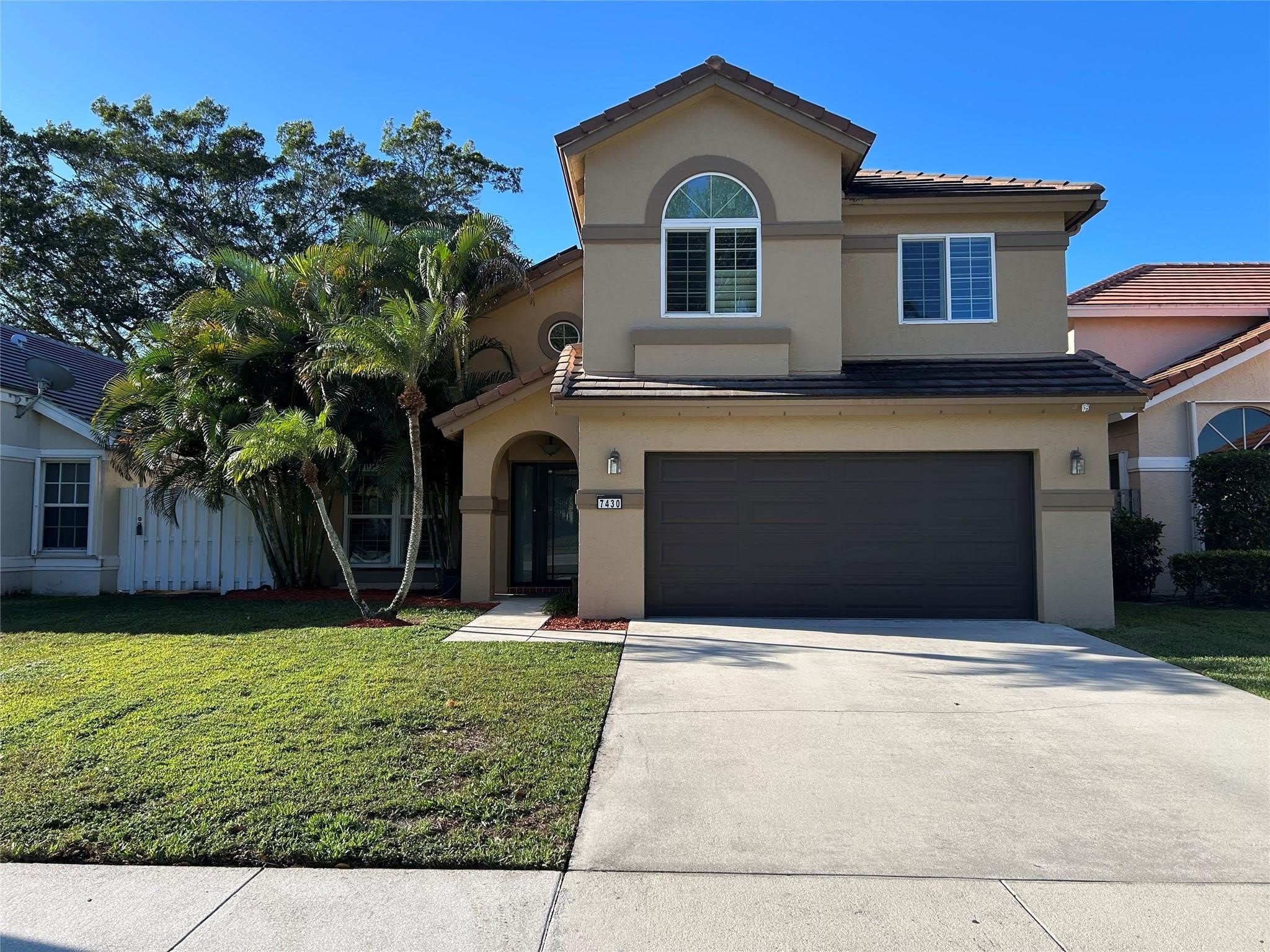 7430 Ashley Shores Circle – photo 1