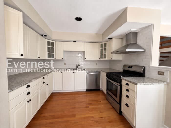 9038 Marie Court – photo 2